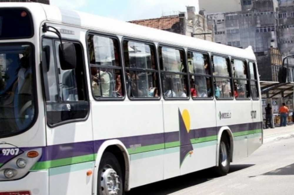 PM garante acompanhamento a ônibus da linha 607 (Foto: Arquivo Portal Infonet)