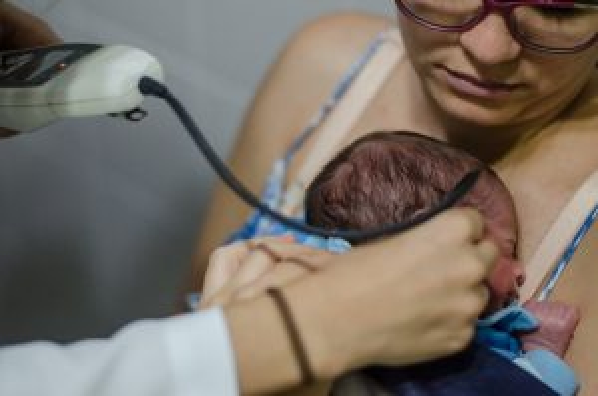 Especialista alerta para descoberta precoce de deficiência auditiva (Foto: Flávia Pacheco/ SES/SE)