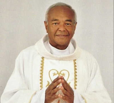 José Lima Santana - Padre. Advogado. Professor da UFS. Membro da ASL da ASLJ e do IHGSE - Foto: imagem pessoal


