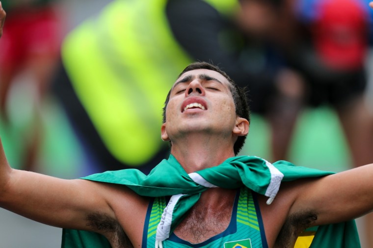 Caio Bonfim conquista prata e �?rica fica com bronze na marcha atlética (Foto: Abelardo Mendes Jr./ Rede do Esporte)
