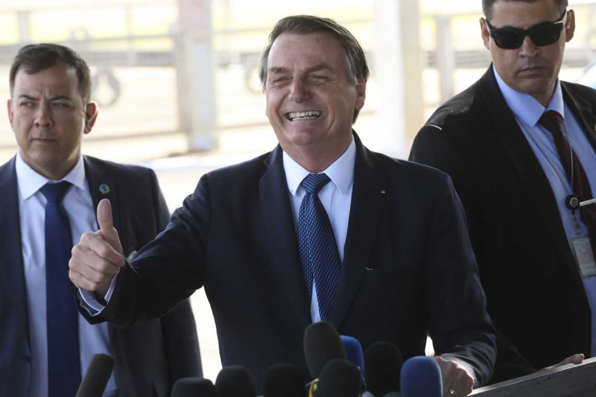 Jair Bolsonaro vai conversar com Angela Merkel sobre combate às queimadas (Foto: Antonio Cruz/ Agência Brasil)