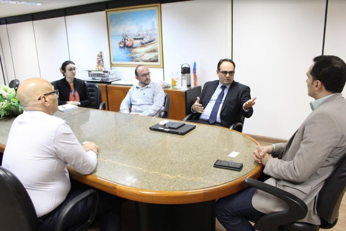 Representante da Finep se reúne com instituições em Sergipe para apresentar programas de financiamento (Foto: Via Assessoria Fies/SE)