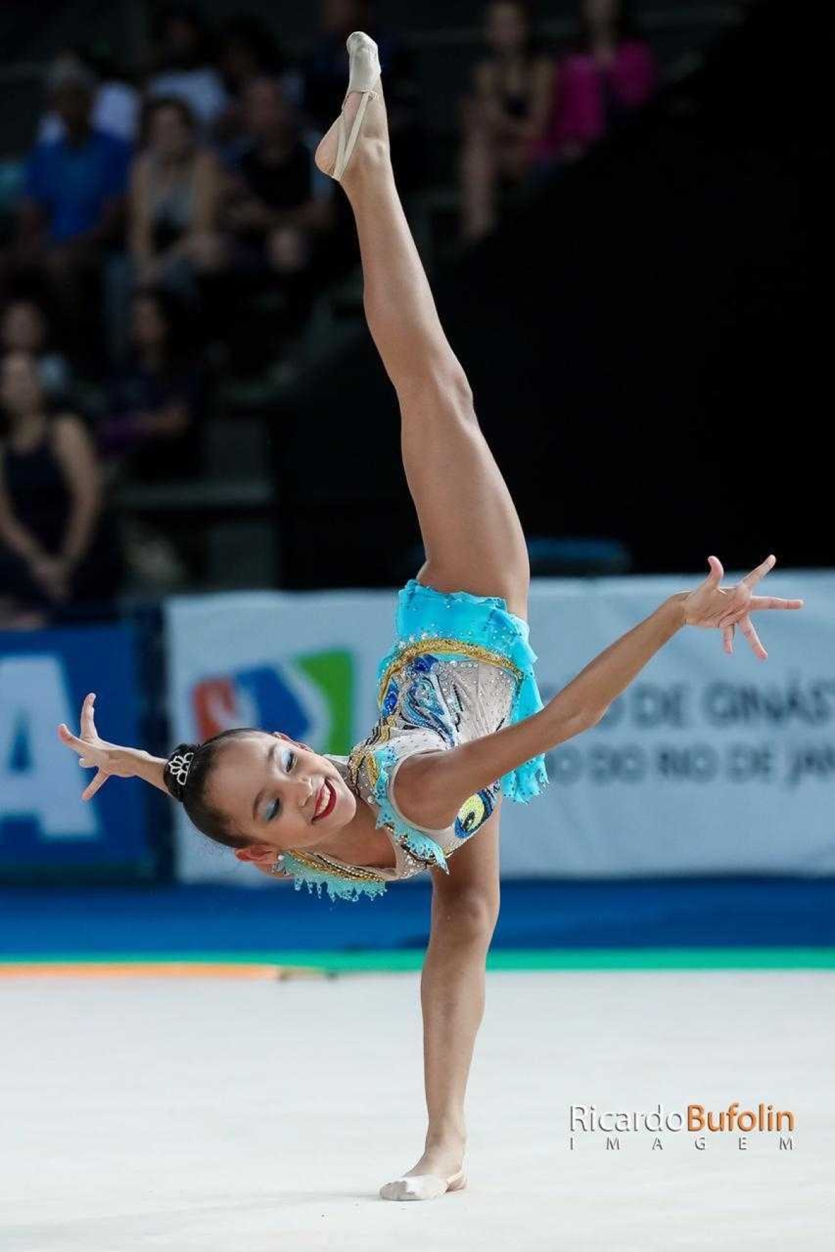 Ginasta sergipana é promessa no esporte (Foto: Ricardo Bufolin)