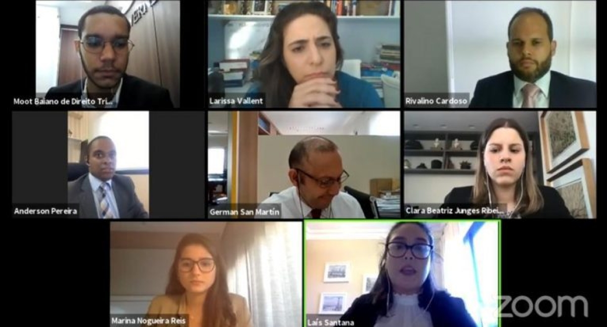 Equipe da Unit participa de competição jurídica na área de Direito Tributário (Imagem: Assessoria de Imprensa Unit)