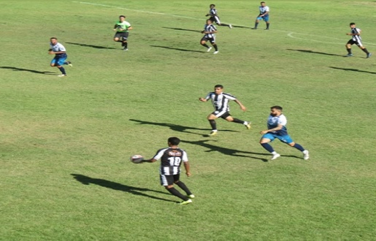 Maruinense venceu o Olímpico por 2 a 0 e garantiu o retorno à primeira divisão (Foto: Instagram/ C.S. Maruinense)
