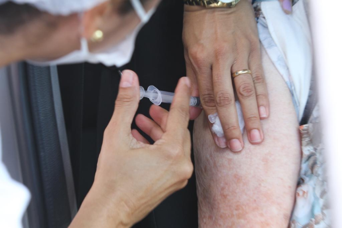 Sergipe começa a vacinar idosos com 70 anos a mais a partir desta terça-feira, 23/3 (Foto: SES/SE)