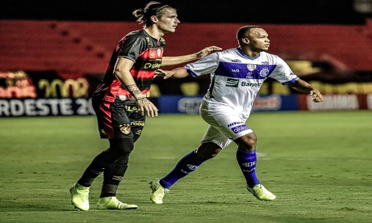 Confiança marcou o gol da vitória ainda no primeiro tempo (Foto: Lucas Almeida/ AD Confiança)