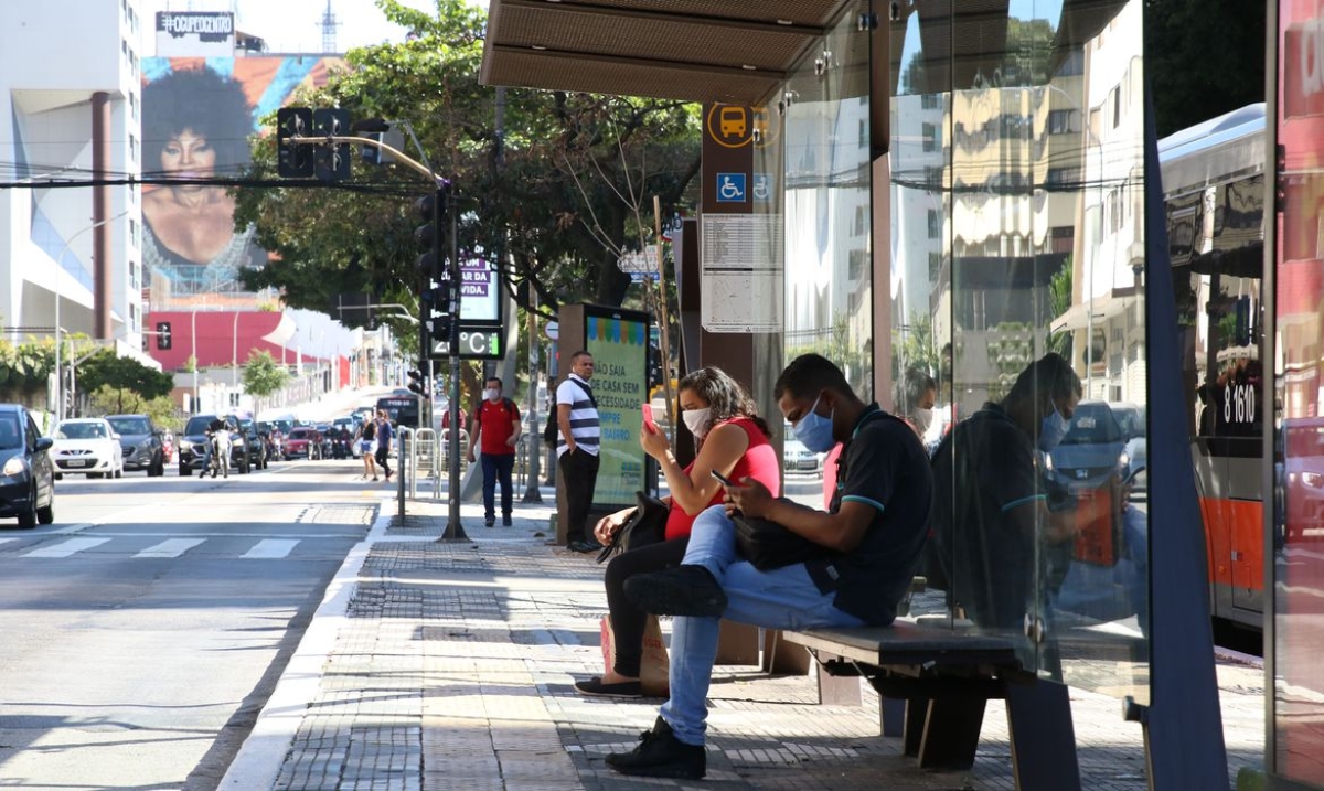Opas: medidas de prevenção seguem necessárias mesmo com vacinação (Foto: Rovena Rosa/ Agência Brasil)