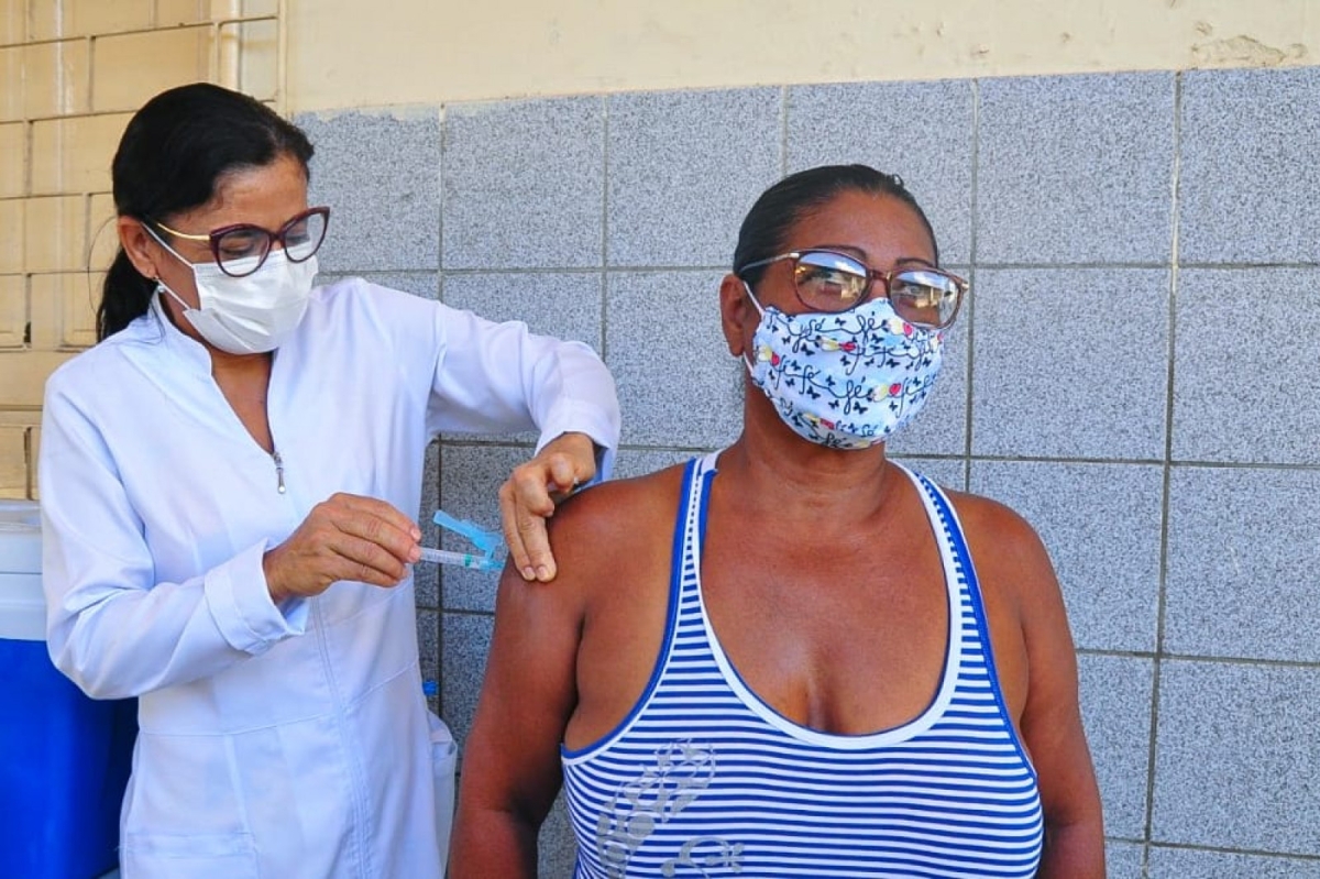 Vacinação de pessoas com comorbidades avança para todas as idades nesta sexta (20/5) em São Cristóvão (Foto: Dani Santos/ Prefeitura de São Cristóvão)