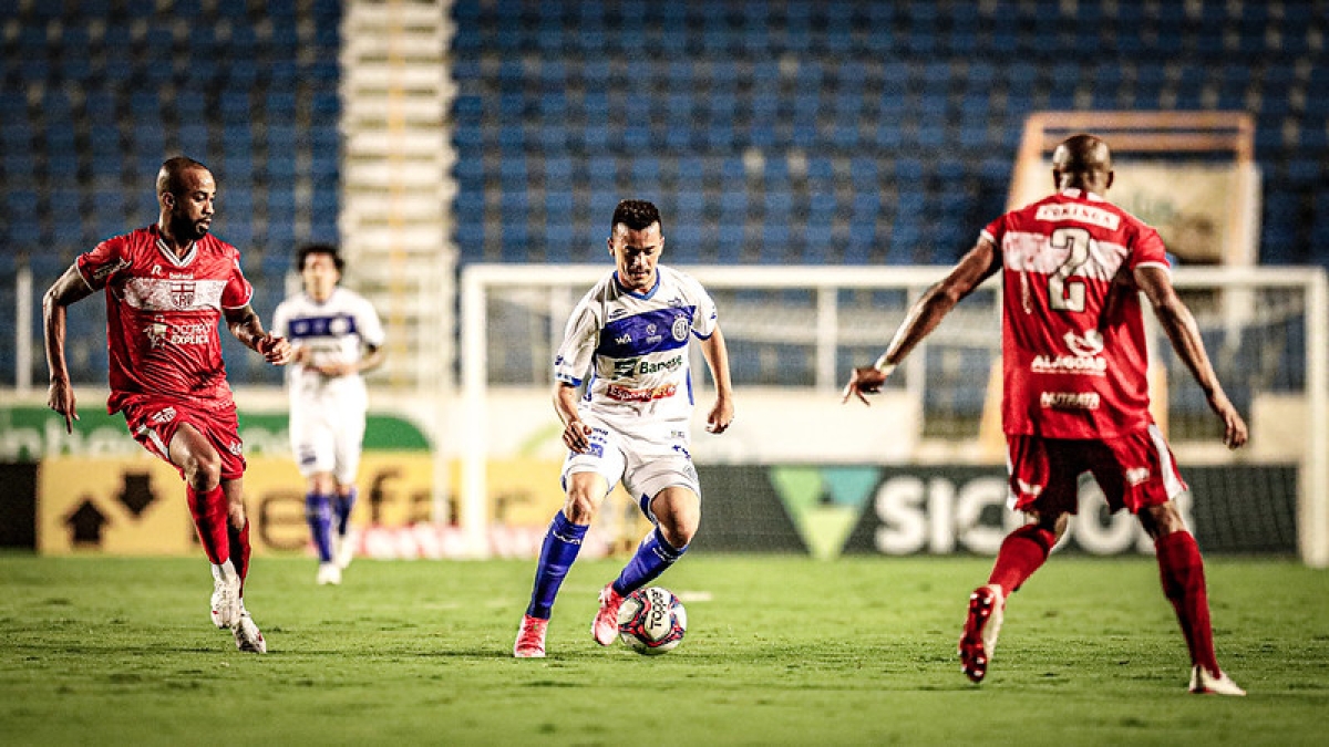 Confiança chegou a diminuir o placar aos 18´ da segunda etapa, mas não conseguiu empatar a partida (Foto: Lucas Almeida/ AD Confiança)
