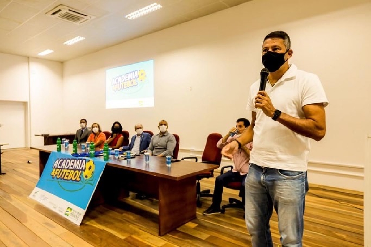 Com apoio de Washington, UFS lança projeto esportivo que beneficia crianças e adolescentes com deficiência (Foto: Schirlene Reis)