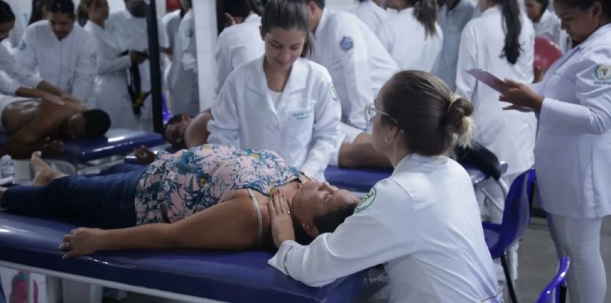 Estudantes da Unit realizam acompanhamento fisioterapêutico - Foto: Asscom Unit
