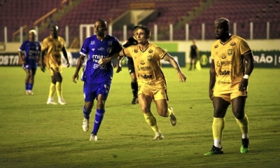 A derrota foi por 3 a 2 para o Confiança - Foto: Neto Ferreira | ADC