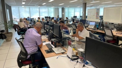 São disponibilizadas 30 vagas para área de tecnologia e o salário inicial é de R$ 6,2 mil - Foto: Divulgação