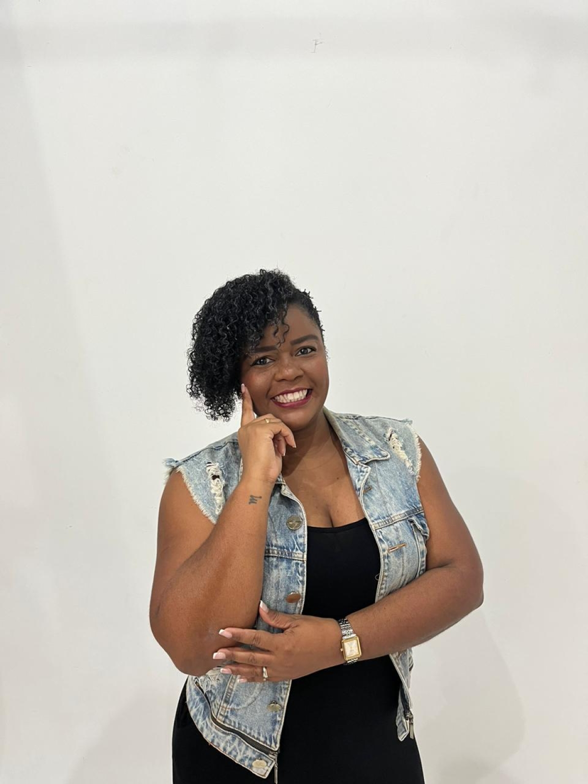 Flávia Karla Gonçalves, coordenadora do NAF-Unit analisa se há consequências do aumento para o orçamento - Foto: Acervo pessoal