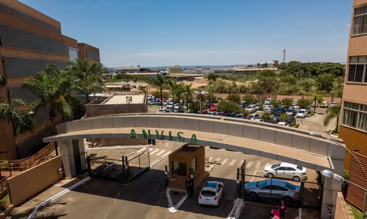 Brasília-DF, 10.11.2023 - Fachada do Prédio da Agência de Vigilância Sanitária - Foto: Rafa Neddermeyer | Agência Brasil