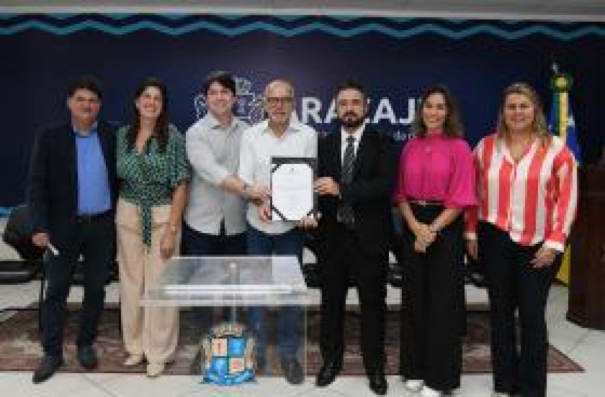 Prefeito autoriza destinação de R$ 4,6 mi em emendas parlamentares para o futebol sergipano - Foto: Ana Lícia Menezes/PMA
