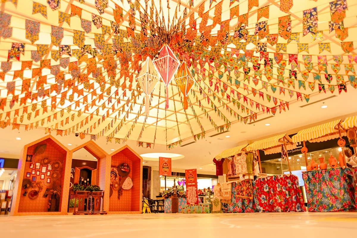 �?s quintas-feiras a Vila do Povo transforma-se em palco das apresentações de quadrilhas juninas no Shopping Jardins - Foto: Jhonata Teles/Arquivo Shopping Jardins