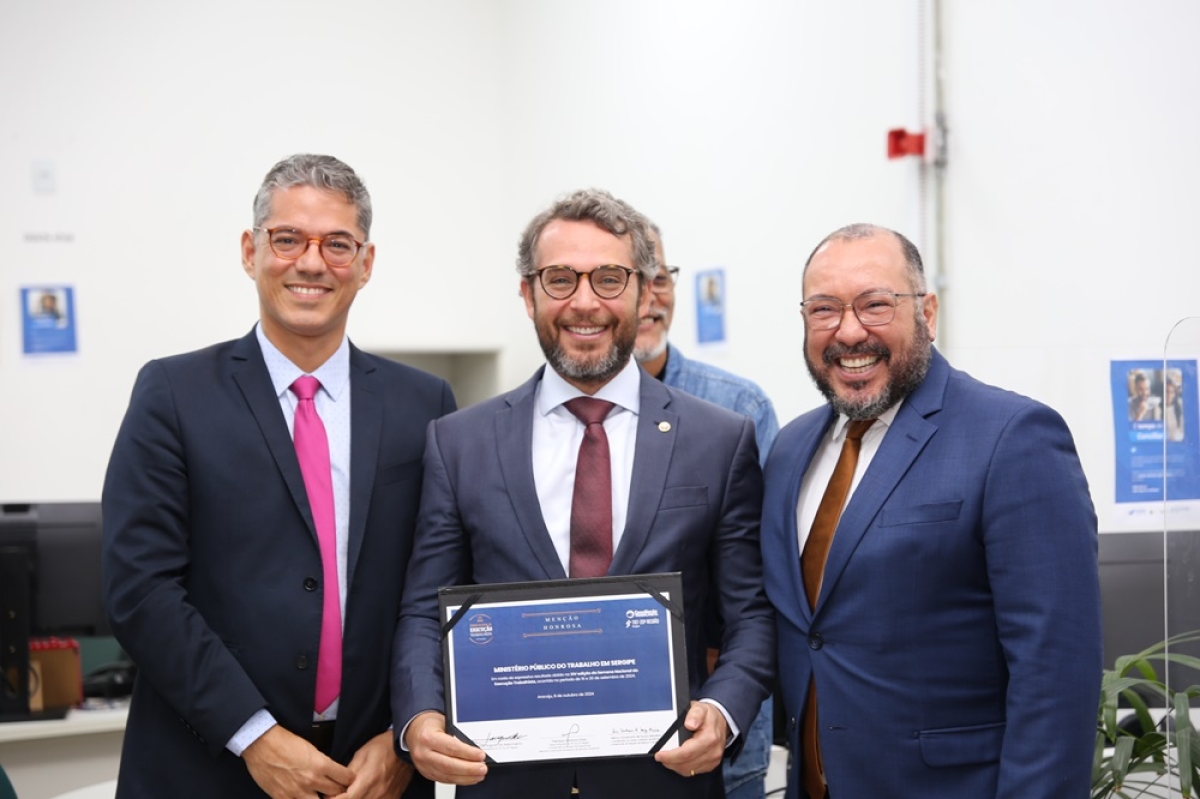 MPT-SE recebe Menção Honrosa como parceiro do Cejusc-JT - Foto: MPT Sergipe