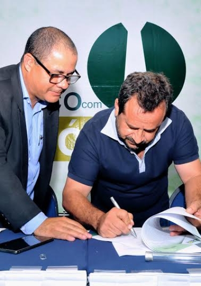 SEBRAE e Associa��o Comercial firmam parceria (Foto: SEBRAE)