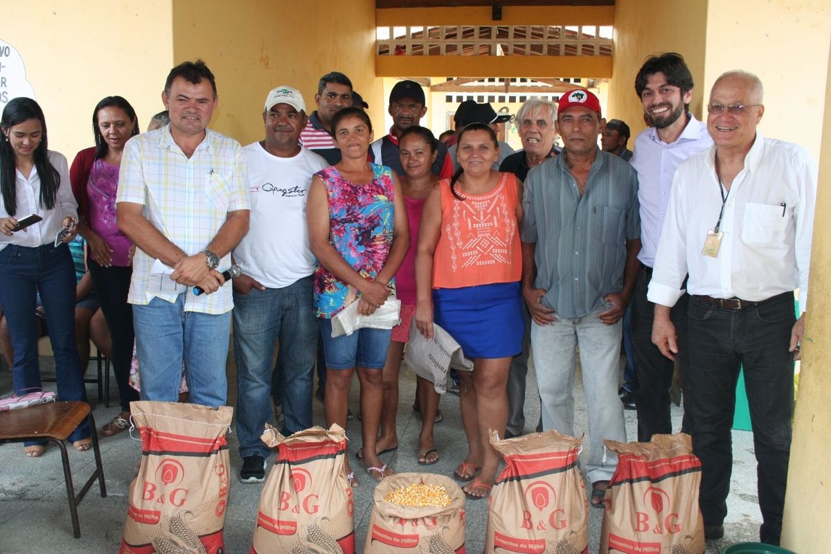 Governo distribuir� 200 toneladas de sementes de milho e disponibilizar� 17 mil horas de trator (Foto: Ascom Seagri/SE)