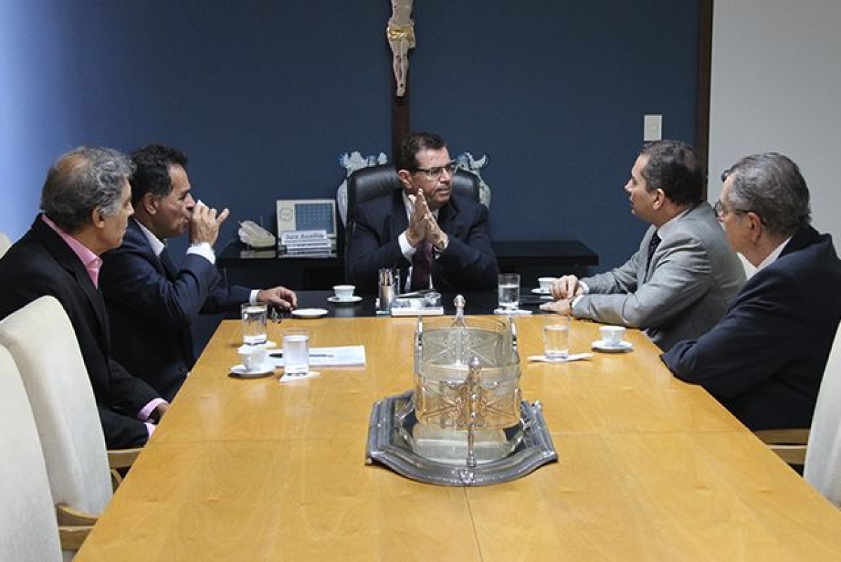 Presidente do TJ/Sergipe recebe membros da dire��o da Agrese (Foto: TJ/SE)