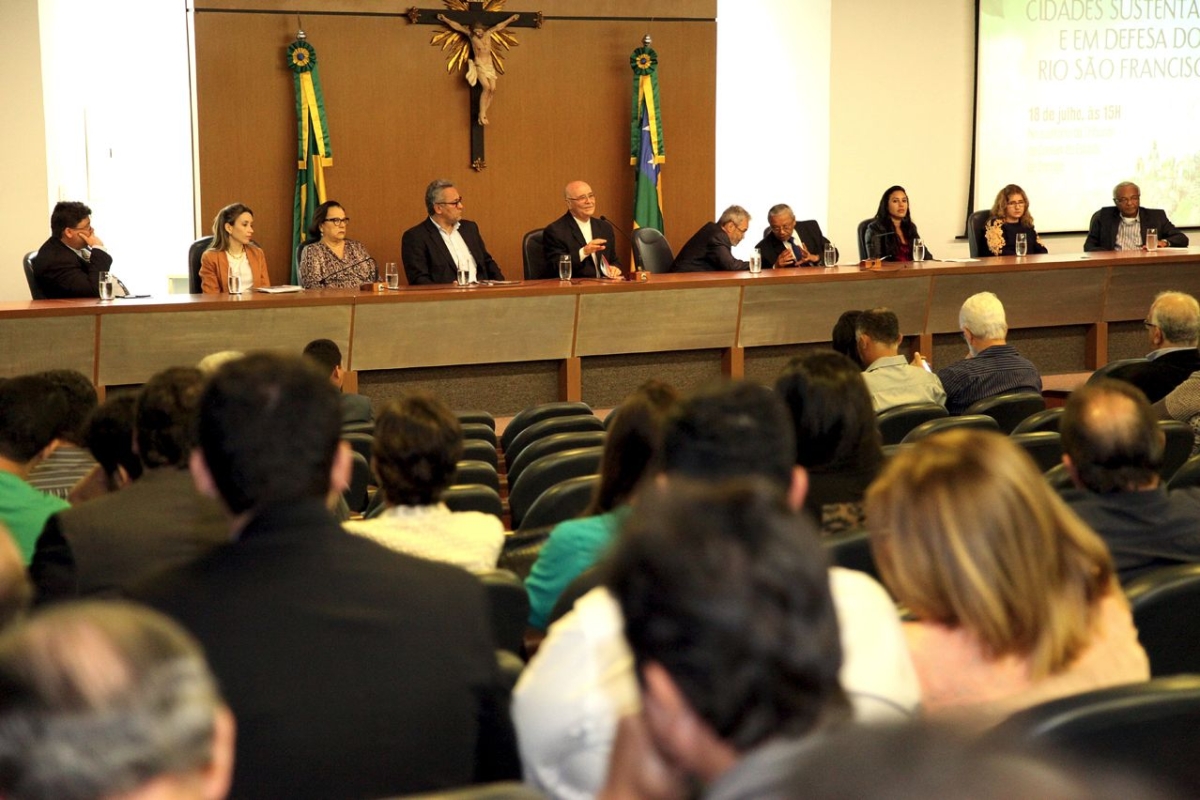 Governo de Sergipe participa de ato p�blico em defesa do Rio S�o Francisco (Foto: Andr� Moreira/ASN)