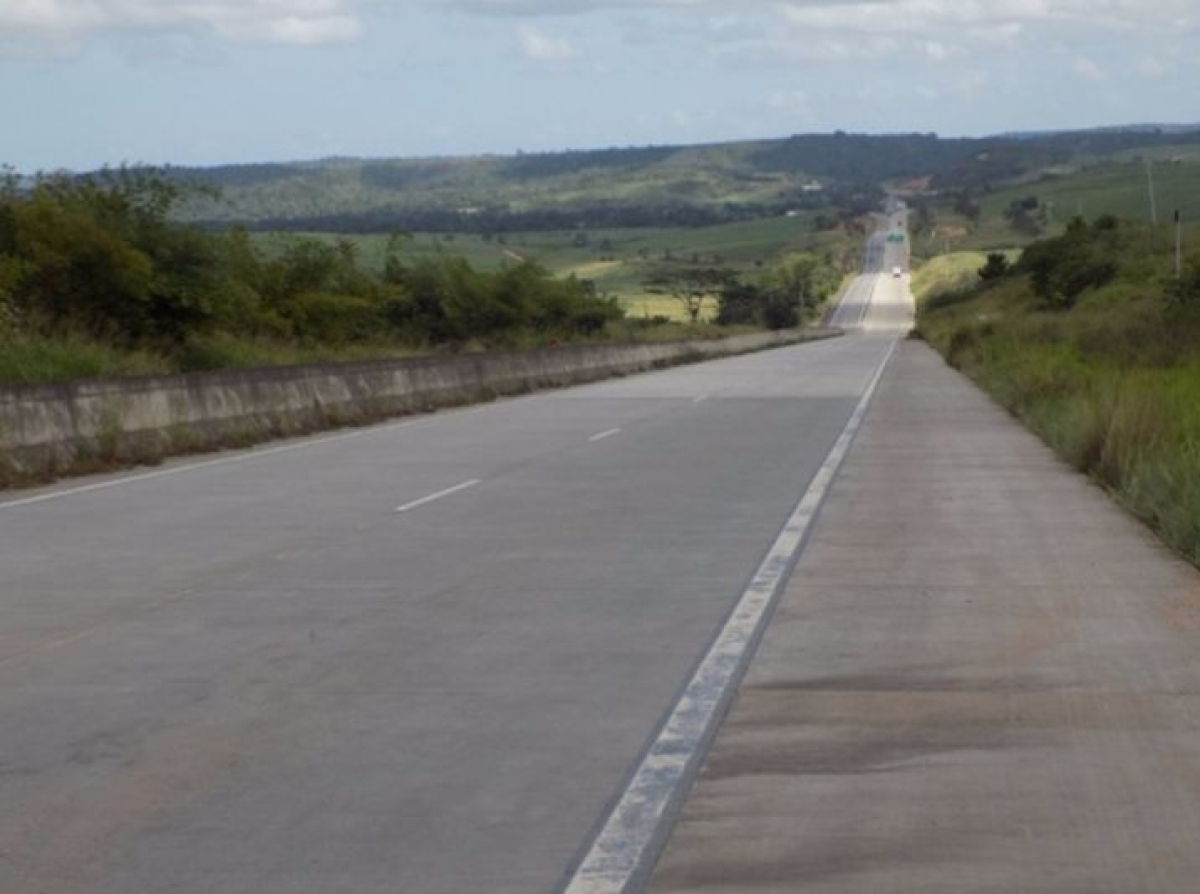 Rodovia duplicada no munic�pio de Capela (SE) (Foto: BR-101 NE)