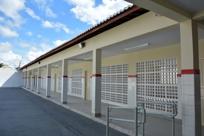 Governador assina ordem de servi�o para reformas essenciais em 70 escolas estaduais (Foto: Maria Od�lia/Seed/SE)