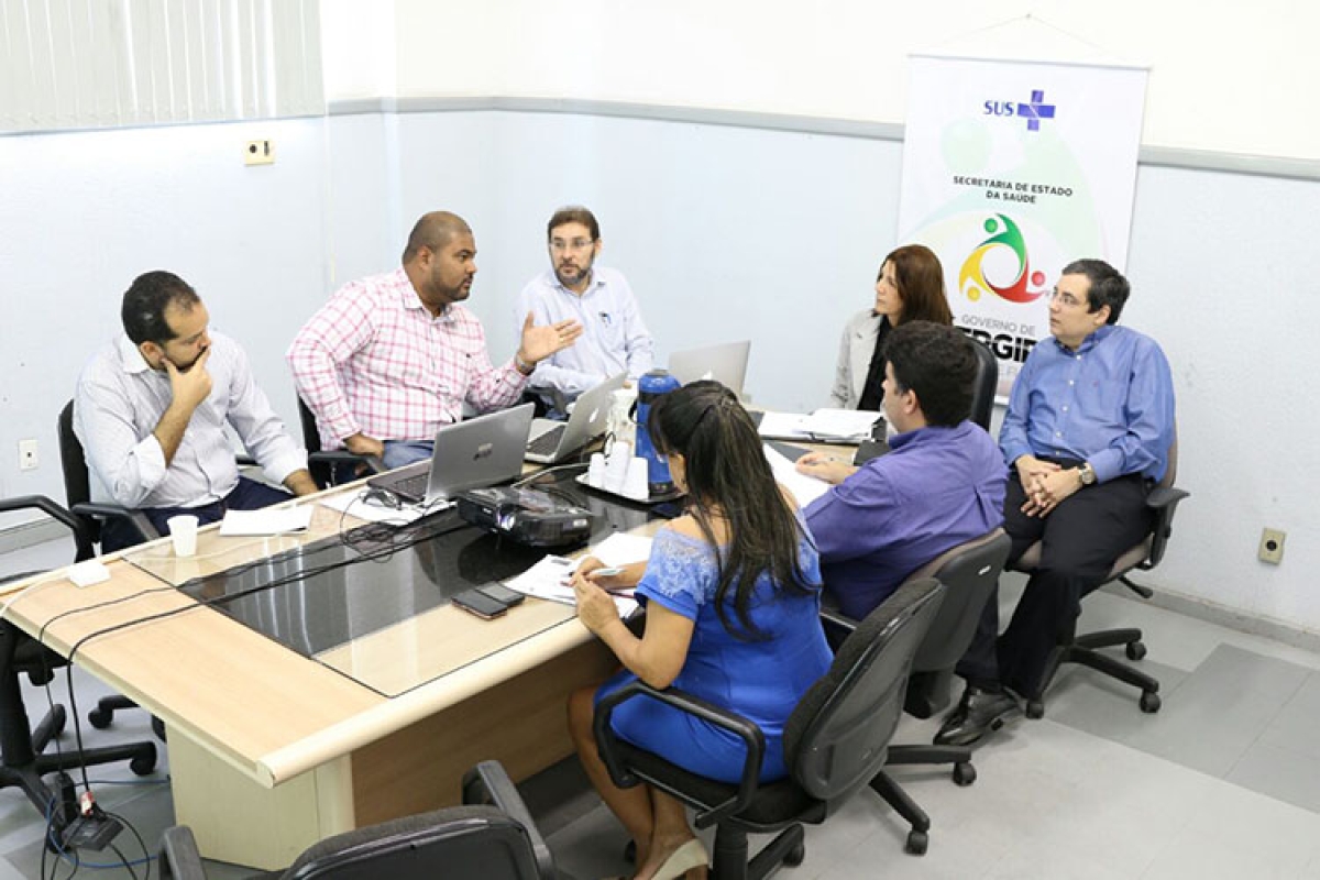 Sa�de e Ebserh dialogam sobre carta de servi�os do futuro Hospital Universit�rio de Lagarto (Foto: SES/SE)