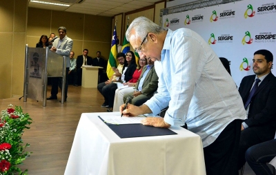 Governador Jackson Barreto (Foto: Maria Od�lia/Seed/SE)