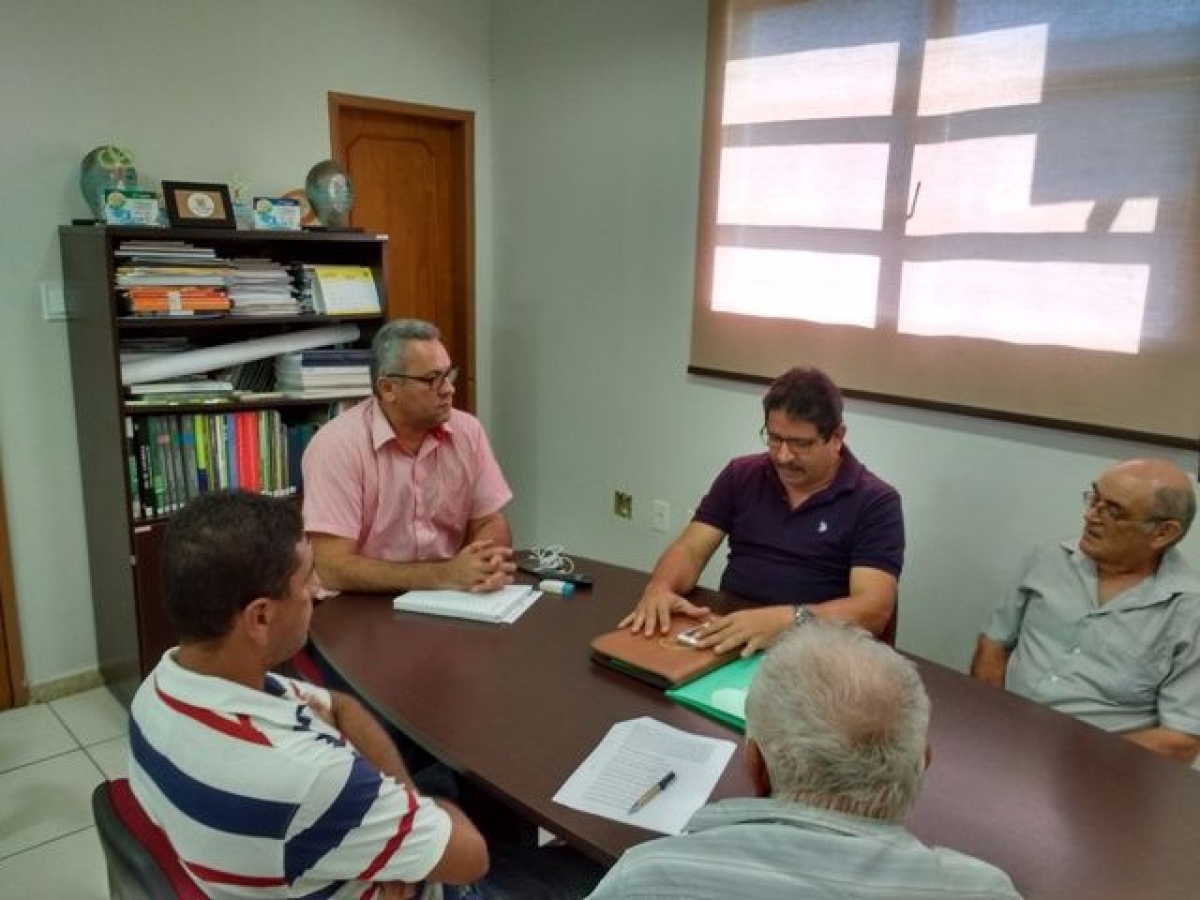 Secret�rio da Semarh discute alternativas para o fortalecimento da agricultura org�nica (Foto: Semarh/SE)
