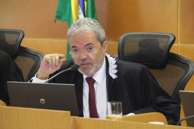 O conselheiro-presidente Cl�vis Barbosa (Foto: Cleverton Ribeiro/TCE/SE)