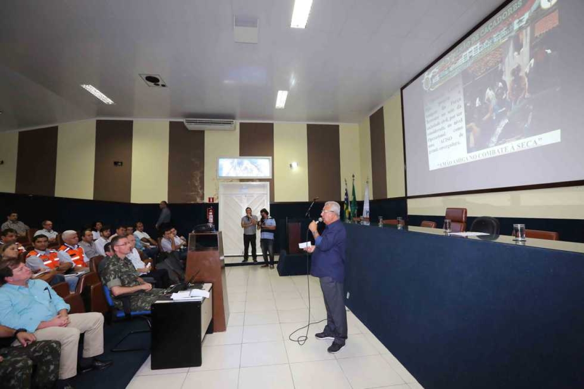 Jackson Barreto reuniu-se com representantes do Governo Federal, munic�pios, Ex�rcito, Minist�rio P�blico e �rg�os estaduais nesta sexta, 02, para tratar sobre assunto (Imagem: Jorge Henrique/ASN)