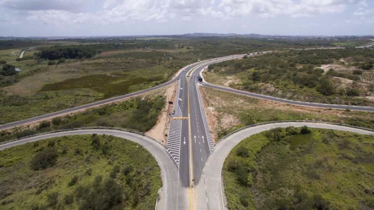 Popula��o da zona norte comemora entrega do novo complexo vi�rio de Aracaju (Imagem: Andr� Moreira/ASN)