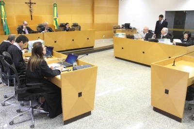 Colegiado do TCE/Sergipe julga processos de contas anuais em sess�o do Pleno nesta quinta, 03 (Imagem: Cleverton Ribeiro/TCE/SE)