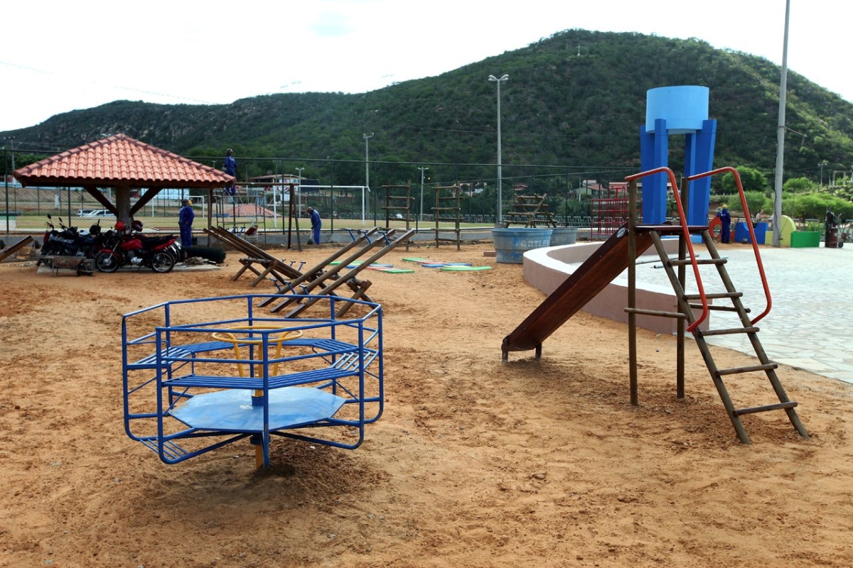 A obra est� em fase de ajustes finais e sela o compromisso do Governo do Estado, por meio do Programa de Desenvolvimento do Turismo em Sergipe (Prodetur), com o desenvolvimento do munic�pio (Foto: Andr� Moreira/ASN)