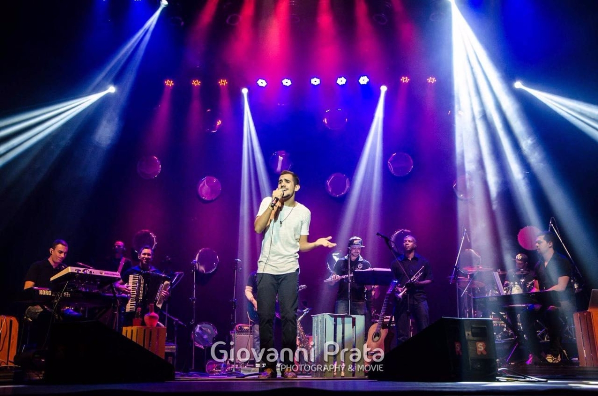 Pedro Luan lota teatro e mostra seu talento ao p�blico sergipano (Imagem: Assessoria do Evento)