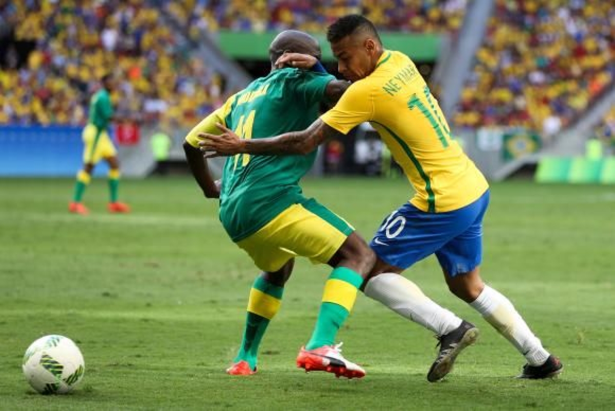 Futebol masculino da sele��o brasileira deu o seu pontap� inicial na Olimp�ada Rio 2016, em uma partida contra a �frica do Sul, no Est�dio Man� Garrincha (Foto: Marcelo Camargo/Ag�ncia Brasil)
