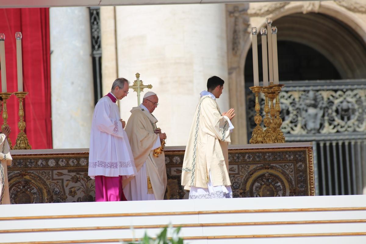 Papa Francisco, durante a cerimonia de canoniza��o de Madre Teresa de Calcut�, na pra�a S�o Pedro (Imagem: Ministry Of External Affair - 04/09/2016)