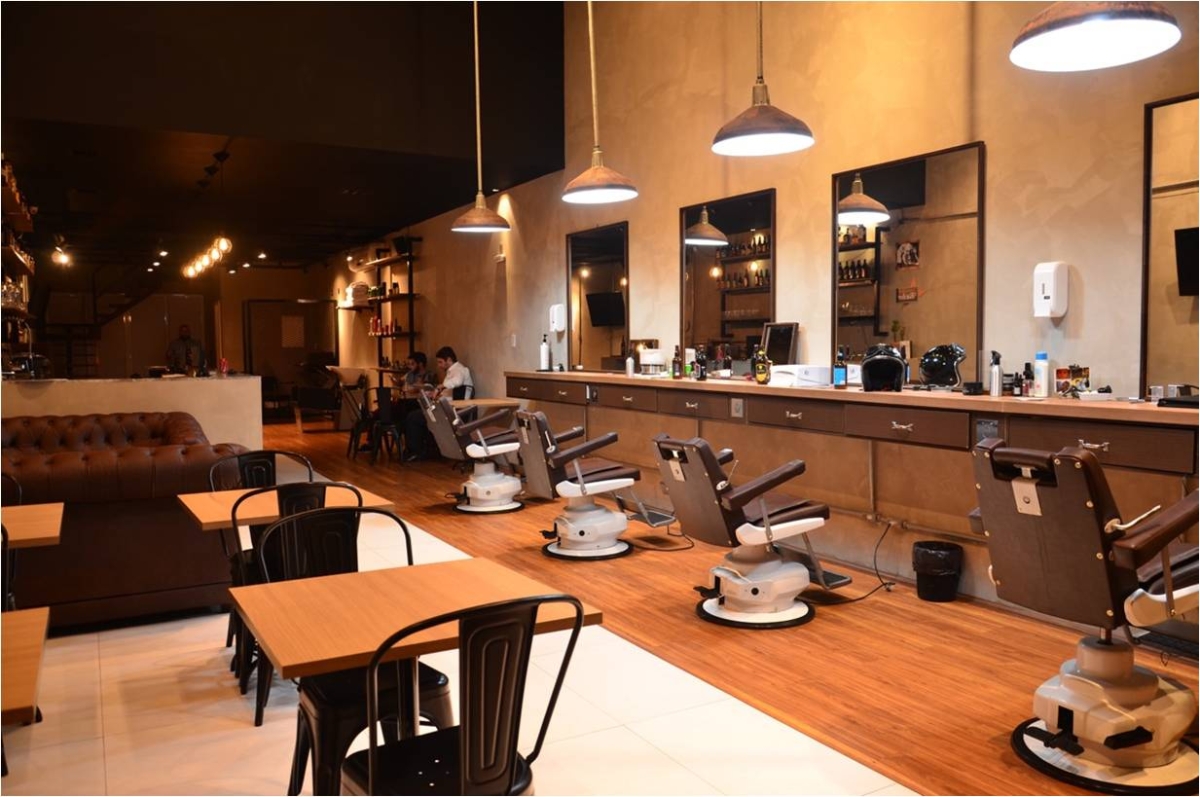 Barbeiro Sal�o e Bar: Empres�rio inova e se destaca no mercado masculino de beleza (Foto: Ascom Sebrae/SE)