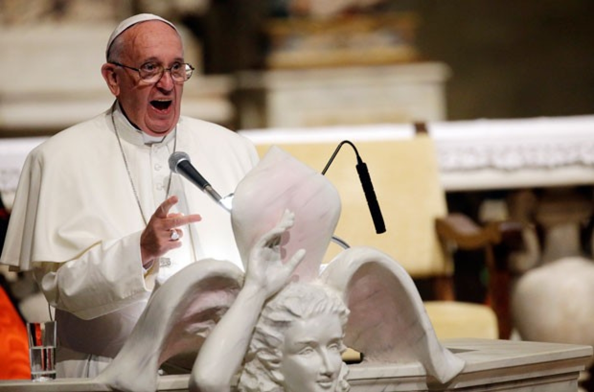 Papa Francisco fala durante missa em Floren�a (Foto: Gregorio Borba/AFP)