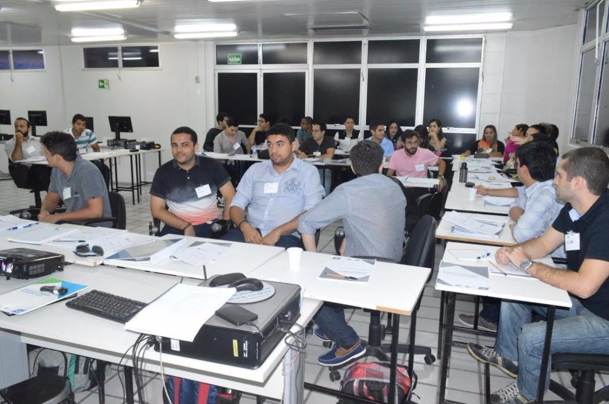 Profissionais est�o sendo capacitados para atuar como ALI (Foto: Assessoria Sebrae/SE)