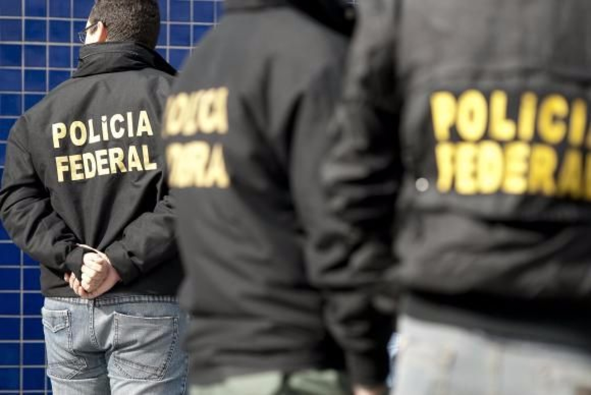 As investiga��es da Opera��o Acr�nimo come�aram em outubro de 2014, quando agentes federais apreenderam R$ 113 mil em uma aeronave que chegava ao Aeroporto Internacional de Bras�lia (Imagem: Marcelo Camargo/Ag�ncia Brasil)
