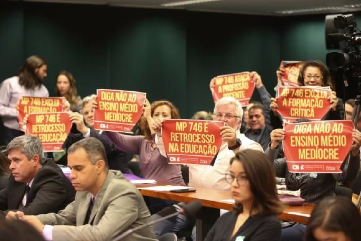 A MP 746/16, que trata da reforma do ensino m�dio, � discutida em audi�ncia p�blica da Comiss�o de Educa��o da C�mara (Imagem: Fabio Rodrigues Pozzebom/Ag�ncia Brasil)