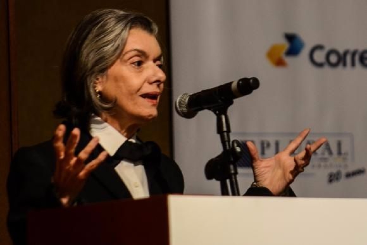 A presidente do STF, C�rmen L�cia, faz palestra sobre liberdade de express�o na comunica��o tecnol�gica no 10� F�rum Aner de Revistas, na Escola Superior de Propaganda e Marketing (Imagem: Rovena Rosa/Ag�ncia Brasil)