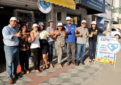 Empres�ria mobiliza comerciantes para aderir ao Compre do Pequeno (Foto: Sebrae)