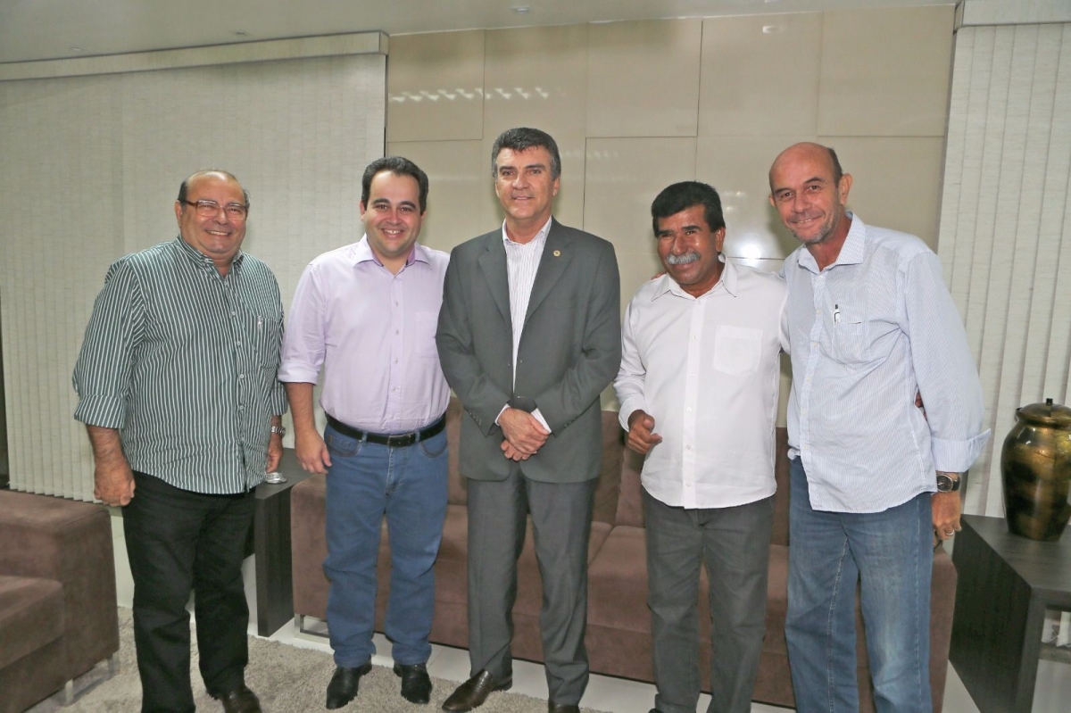 Presidentes discutem sobre TV aberta (Foto: C�sar de Oliveira/Ag�ncia Alese)