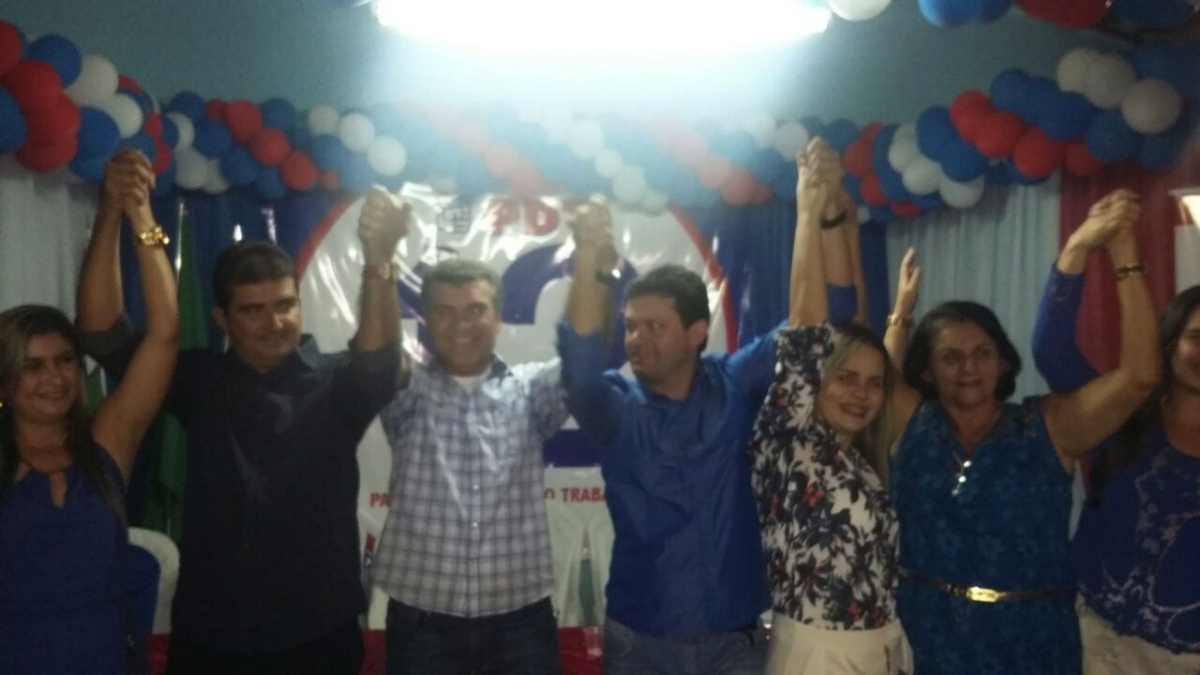 Garibalde Mendon�a participa de conven��o em S�o Miguel do Aleixo (Foto: Site Garibalde Mendon�a)