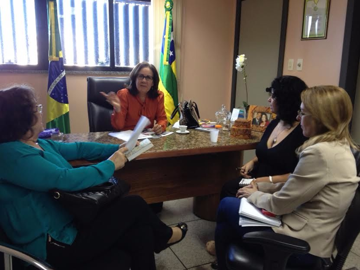 Frente Parlamentar em Defesa da Mulher apoia implanta��o de servi�o de atendimento ao agressor (Foto: Ag�ncia Alese)